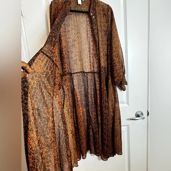 H&M Animal Print Sheer Midi Dress / Duster – Size 8 - Picture 5 of 9